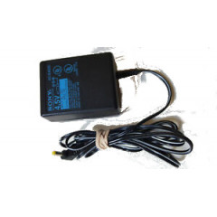 Sony Power Adapter AC-E455D - Input AC 220/230V - 50/60Hz - 6W - Output DC 4.5V - 500mA for CD Discman Player