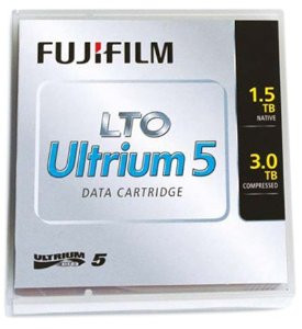 Fuji - 5 x LTO Ultrium 5 - 1.5 TB / 3 TB - labeled - for PRIMERGY RX600 S6, TX1320 M3, TX1320 M4, TX1330 M3, TX1330 M4, TX2550 M4, TX2550 M5