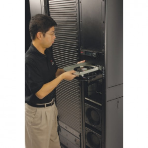 APC WOE2YR-AX-26 warranty/support extension 2 year(s)